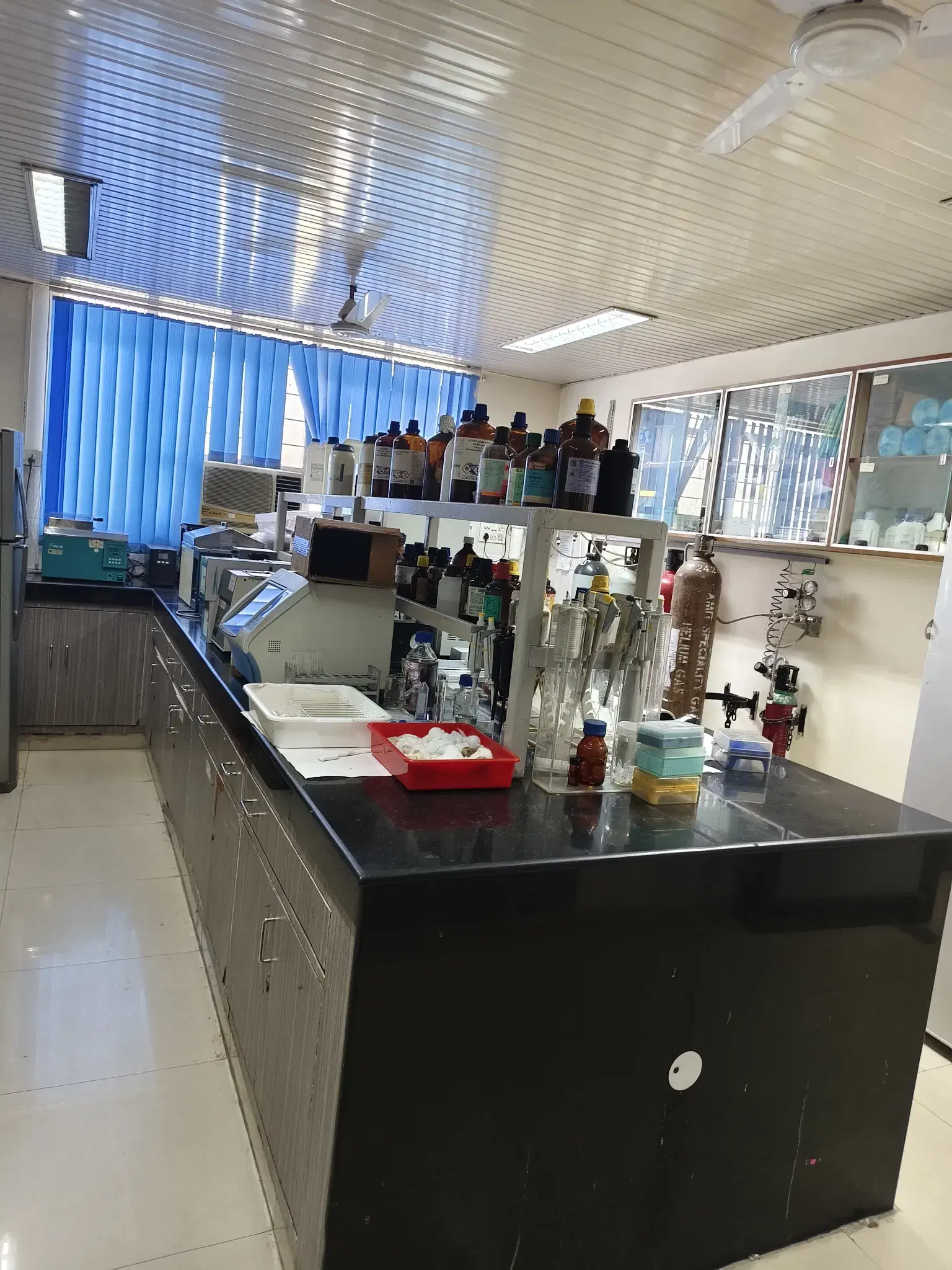 Jamia Hamdard University Delhi Labs photo 3